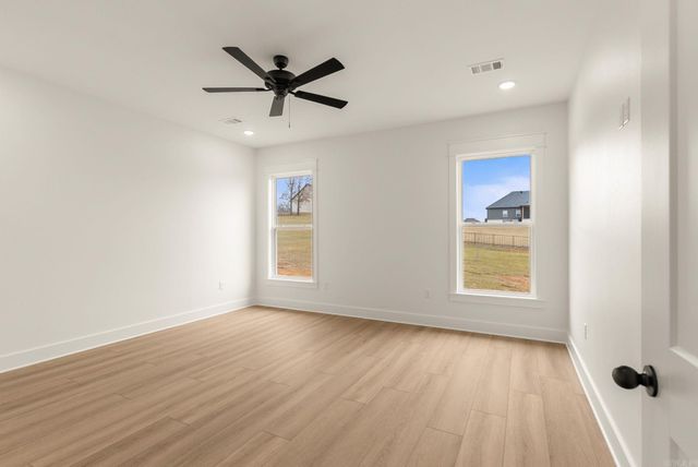 26 Avrey Lane, Greenbrier, AR 72058