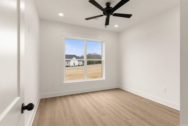 26 Avrey Lane, Greenbrier, AR 72058