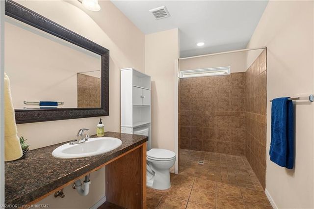 437 Riley Drive, Alma, AR 72921