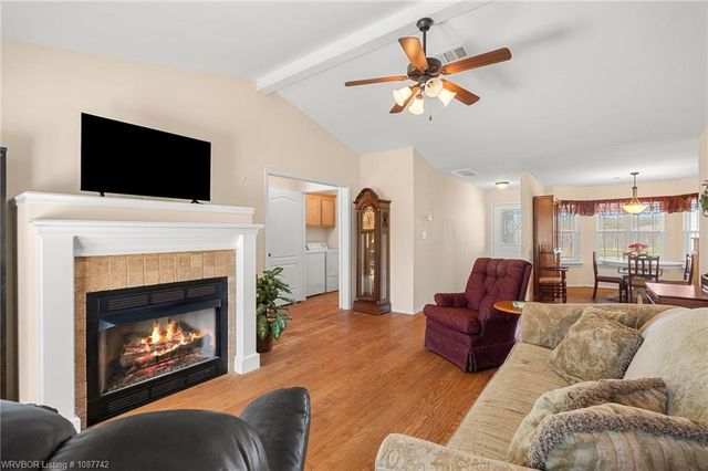 437 Riley Drive, Alma, AR 72921