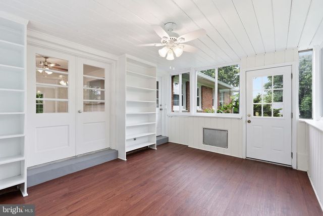 9706 DAMERON DR, Silver Spring, MD 20910