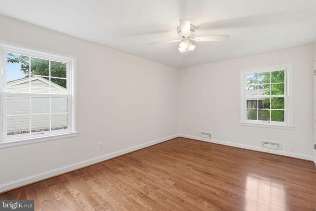 9706 DAMERON DR, Silver Spring, MD 20910