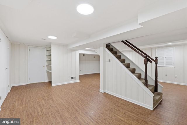 9706 DAMERON DR, Silver Spring, MD 20910