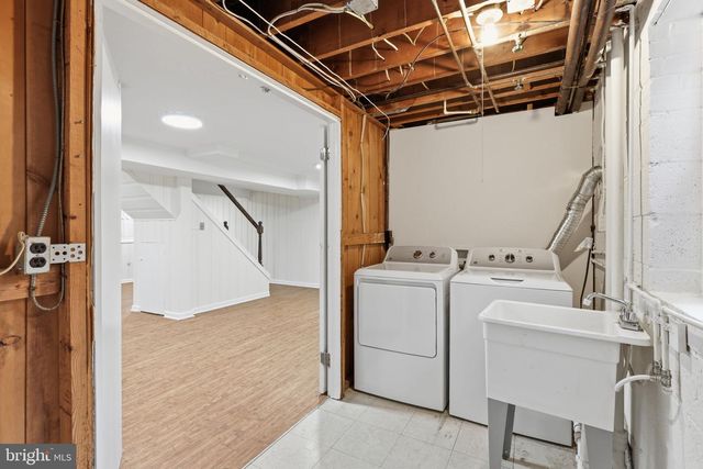 9706 DAMERON DR, Silver Spring, MD 20910