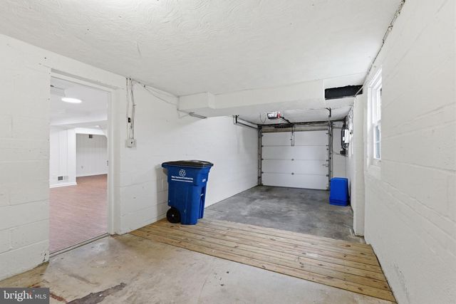 9706 DAMERON DR, Silver Spring, MD 20910
