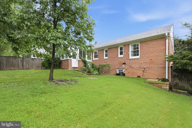 9706 DAMERON DR, Silver Spring, MD 20910