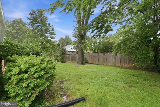9706 DAMERON DR, Silver Spring, MD 20910