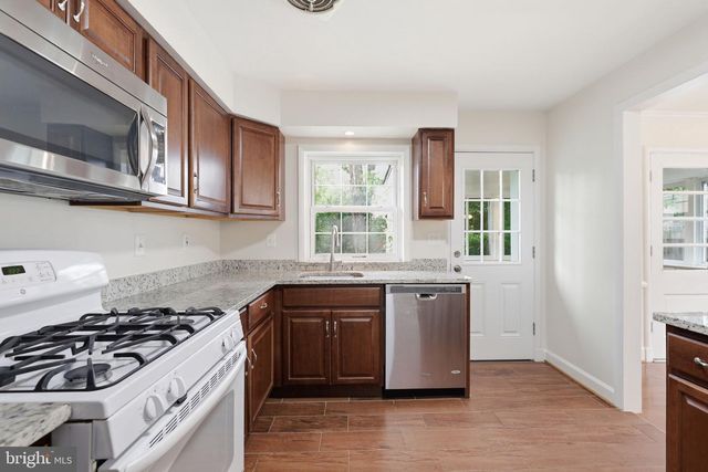 9706 DAMERON DR, Silver Spring, MD 20910