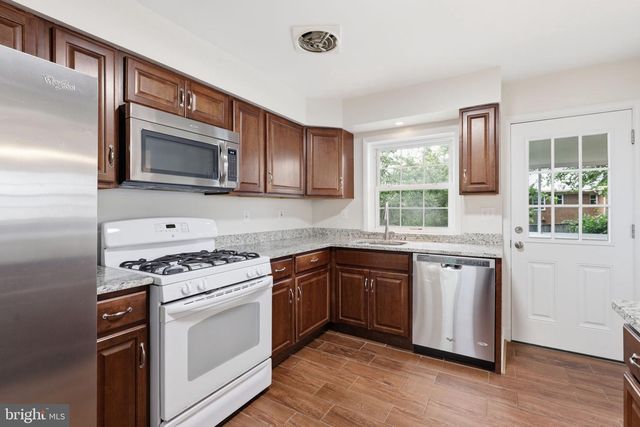 9706 DAMERON DR, Silver Spring, MD 20910
