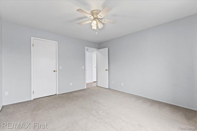 2405 Torquay Avenue 206, Royal Oak Charter Township, MI 48073