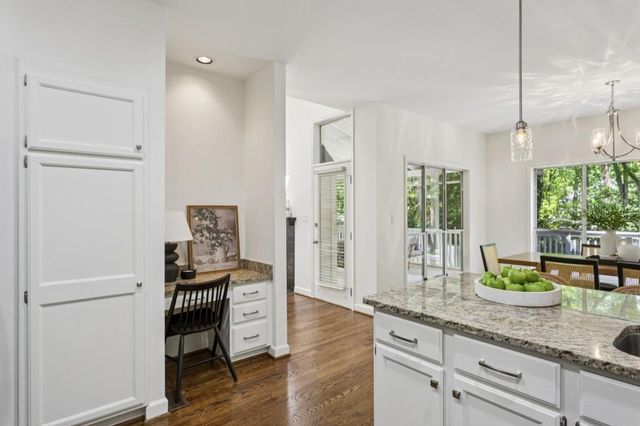 2433 Oostanaula Drive NE, Brookhaven, GA 30319