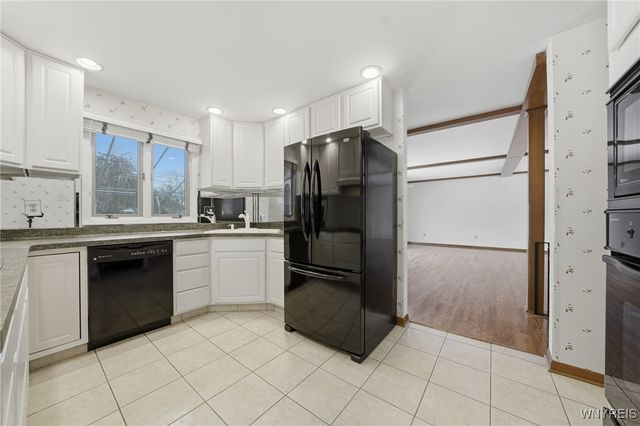 97 Ponderosa Drive, Amherst, NY 14221