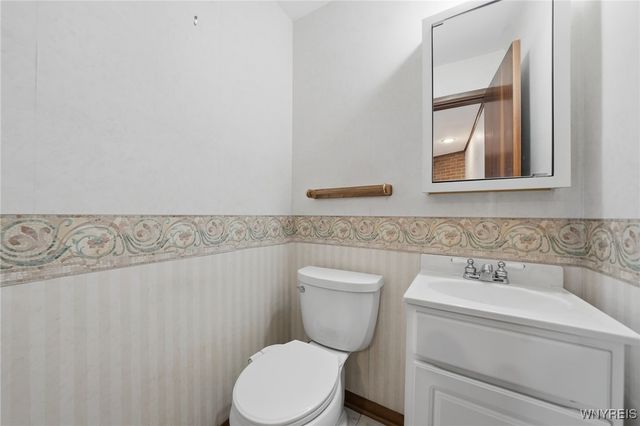 97 Ponderosa Drive, Amherst, NY 14221