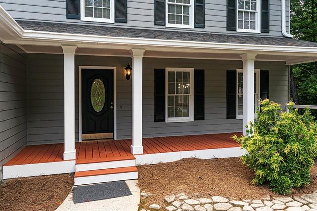 1043 Wash Lee SW Drive, Lilburn, GA 30047