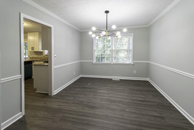 1043 Wash Lee SW Drive, Lilburn, GA 30047