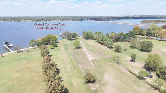 118 Calhoun Cove, East Tawakoni, TX 75472