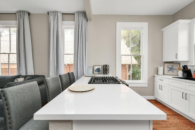 1118 Avenue K, Galveston, TX 77550