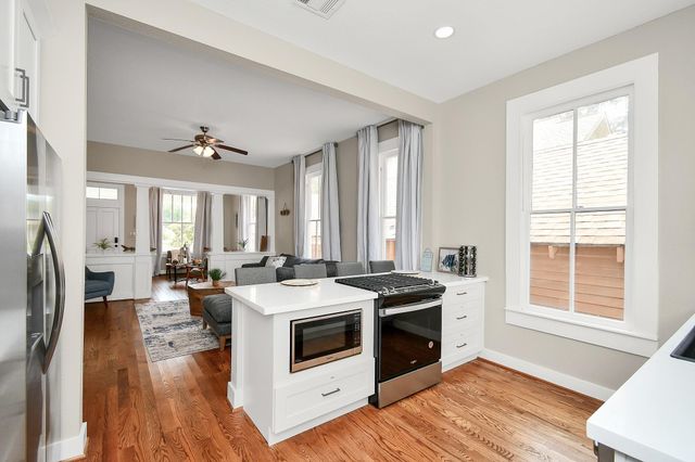 1118 Avenue K, Galveston, TX 77550