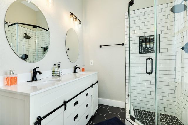 1118 Avenue K, Galveston, TX 77550