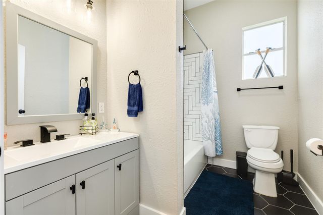 1118 Avenue K, Galveston, TX 77550