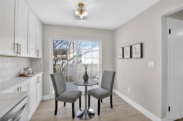 42142 Gladwin Street, Northville, MI 48167