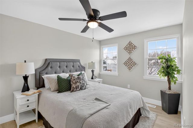 42142 Gladwin Street, Northville, MI 48167