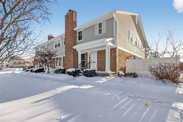 42142 Gladwin Street, Northville, MI 48167