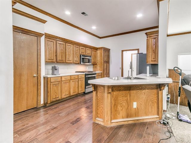 15509 Vicki Drive, Oklahoma City, OK 73170