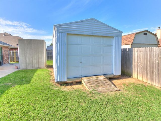 15509 Vicki Drive, Oklahoma City, OK 73170