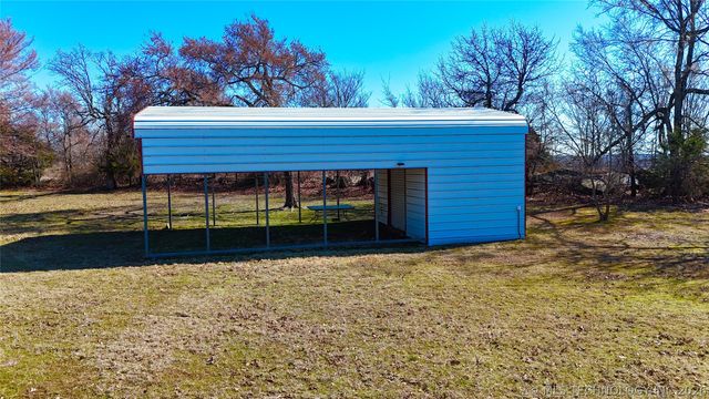 39 Honeydo Lane, Stigler, OK 74462