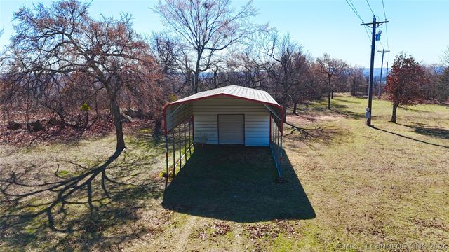 39 Honeydo Lane, Stigler, OK 74462