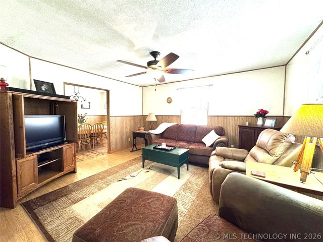 39 Honeydo Lane, Stigler, OK 74462