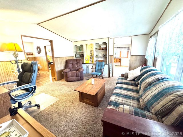 39 Honeydo Lane, Stigler, OK 74462