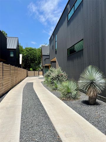 1100 Brass ST 2B, Austin, TX 78702