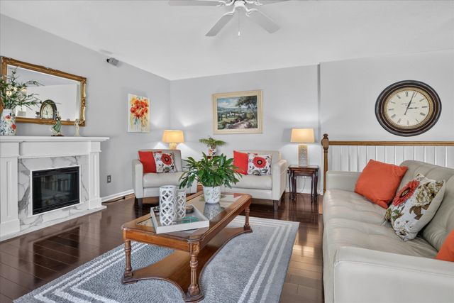 18121 Lisbon Drive, South Bend, IN 46637