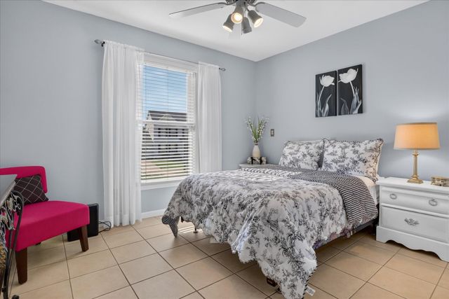 18121 Lisbon Drive, South Bend, IN 46637