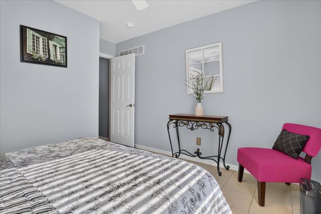 18121 Lisbon Drive, South Bend, IN 46637