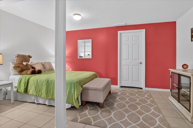 18121 Lisbon Drive, South Bend, IN 46637