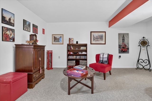 18121 Lisbon Drive, South Bend, IN 46637
