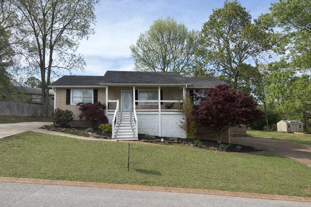 10115 Bear Trail Drive, Soddy Daisy, TN 37379