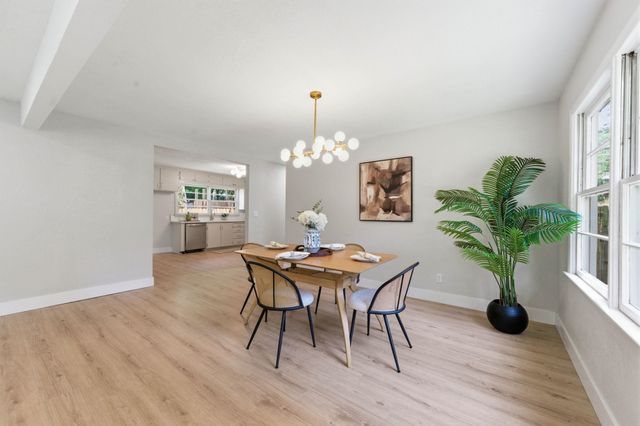 636 S Rutan Ave, Wichita, KS 67218