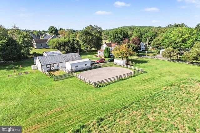 290 OLD STATE RD, Gardners, PA 17324
