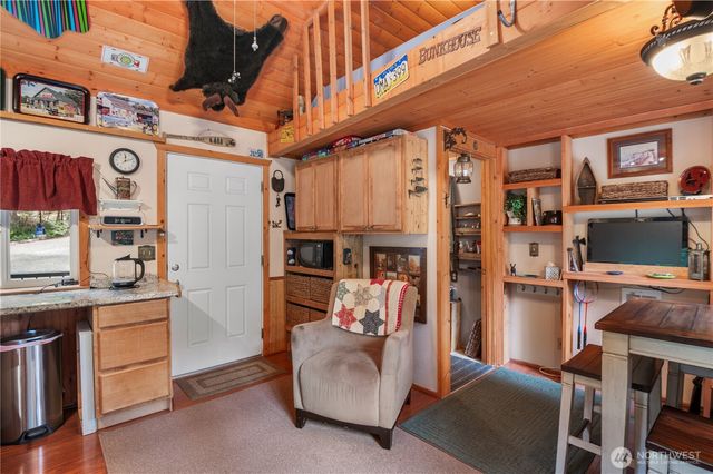 30 N Deer Court, Hoodsport, WA 98548