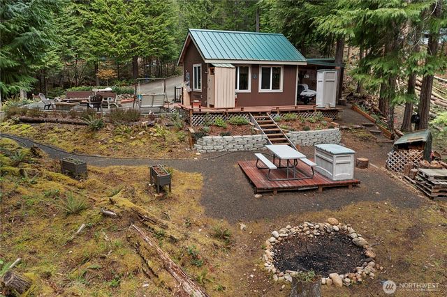 30 N Deer Court, Hoodsport, WA 98548