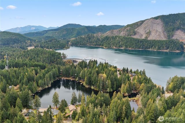 30 N Deer Court, Hoodsport, WA 98548