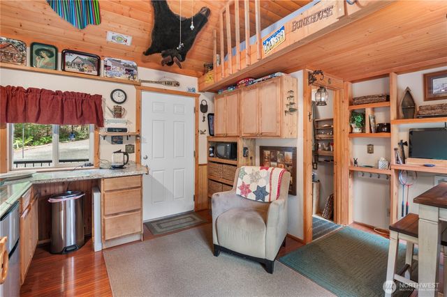 30 N Deer Court, Hoodsport, WA 98548
