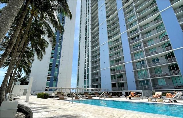 335 S Biscayne Blvd 2212, Miami, FL 33131