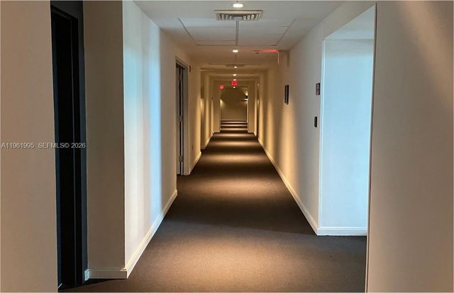 335 S Biscayne Blvd 2212, Miami, FL 33131