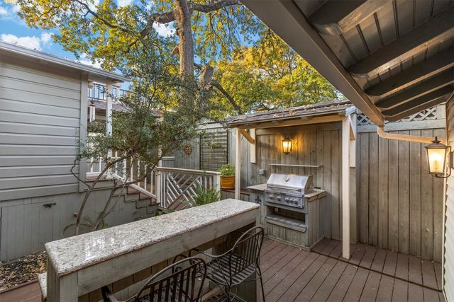 1432 Sylvan Avenue, Dallas, TX 75208