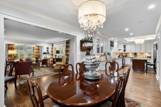 1432 Sylvan Avenue, Dallas, TX 75208